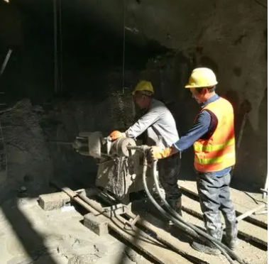 察雅水下抗分散灌浆料特点 水下不分散注浆料介绍